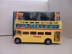 Old Corgi Toys 1:43 London bus DISNEYLAND geel, Ophalen of Verzenden, Zo goed als nieuw, Bus of Vrachtwagen, Corgi