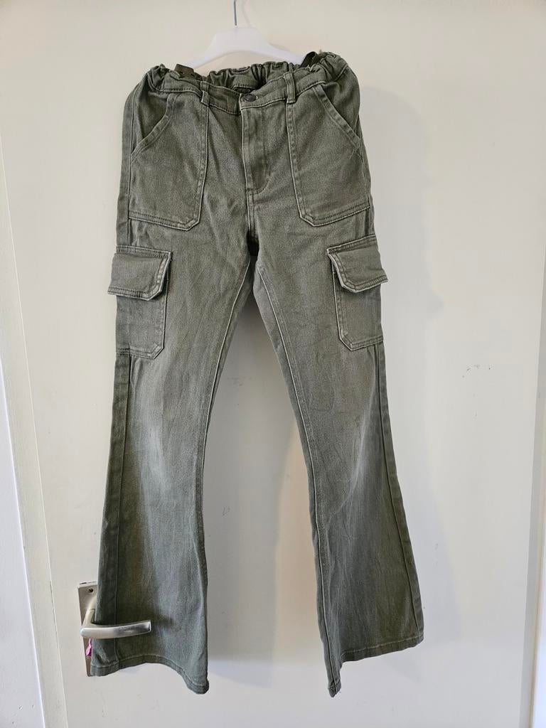 Flared olijfgroene spijkerbroek meiden maat 158, Verzenden, Zo goed als nieuw, Meisje, Broek