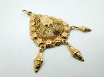 Antieke gouden hanger met drie pampels, 14 karaats