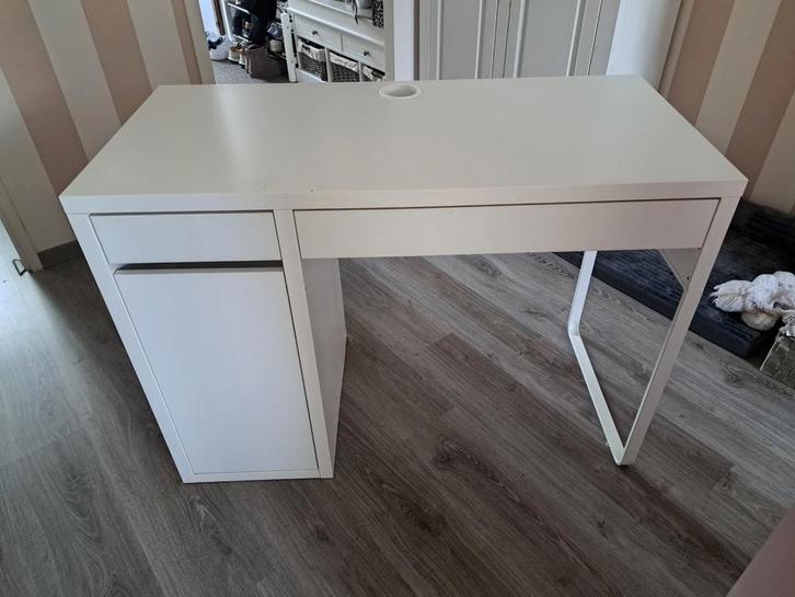 Ikea Bureau - Netjes en Functioneel, Huis en Inrichting, Bureaus, Gebruikt, Bureau, Ophalen