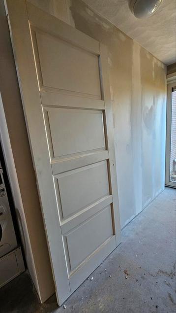 Binnendeur met panelen - 93x231,5cm beschikbaar voor biedingen