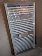 Plieger Palermo NXT designradiator midden-onder 60x117.5cm, Doe-het-zelf en Verbouw, Verwarming en Radiatoren, Ophalen, 500 tot 800 watt