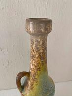 De Olde Kruyk keramiek vaas met oor , jaren 70, DOK, Gebruikt, Geel, Aardewerk of Porselein