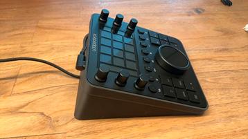 Loupedeck CT + standaard beschikbaar voor biedingen