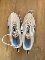 Nike Training MOTION AIR Dames Schoenen Maat 40, Ophalen of Verzenden, Zo goed als nieuw, Wit, Sportschoenen