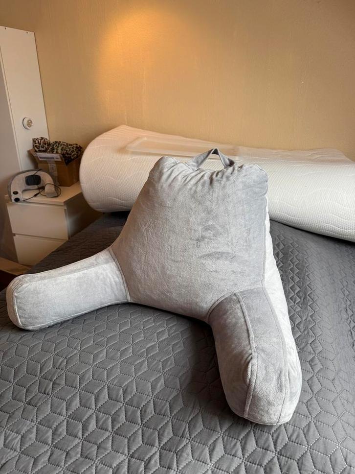Leeskussen Grijs - Comfortabel & Stevig, Huis en Inrichting, Woonaccessoires | Kussens, Zo goed als nieuw, Grijs, Overige vormen