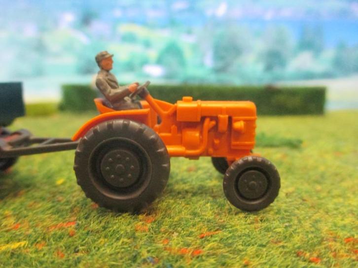 Deutz-Fahr DX 4.70 - Wiking 386 met dunne trekhaak, Hobby en Vrije tijd, Modelauto's | 1:87, Zo goed als nieuw, Bus of Vrachtwagen