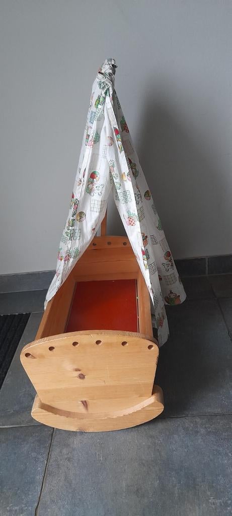 Houten poppen bed, Kinderen en Baby's, Speelgoed | Houten speelgoed, Ophalen, Gebruikt