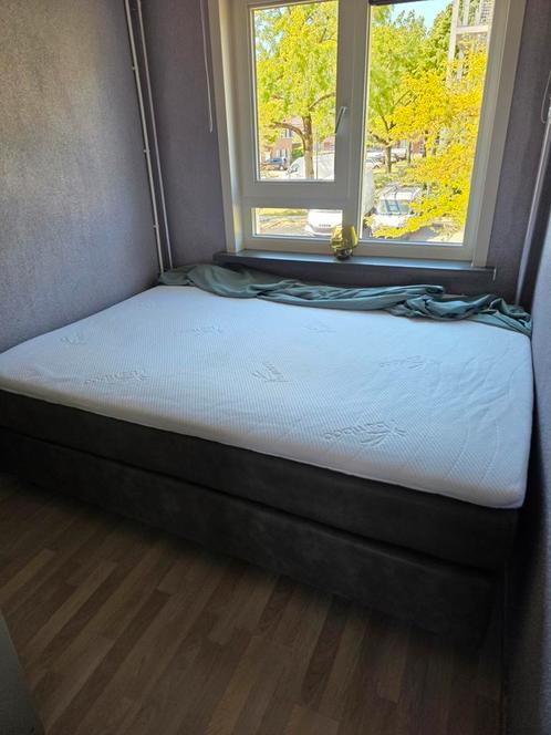Boxspring bed van 140x200 cm, Huis en Inrichting, Slaapkamer | Boxsprings, Zo goed als nieuw, 140 cm, 200 cm, Tweepersoons, Ophalen