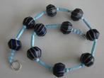 Ketting met zeldzame antieke Krobo poederglas handelskralen., Ophalen of Verzenden, Zo goed als nieuw, Blauw, Overige materialen