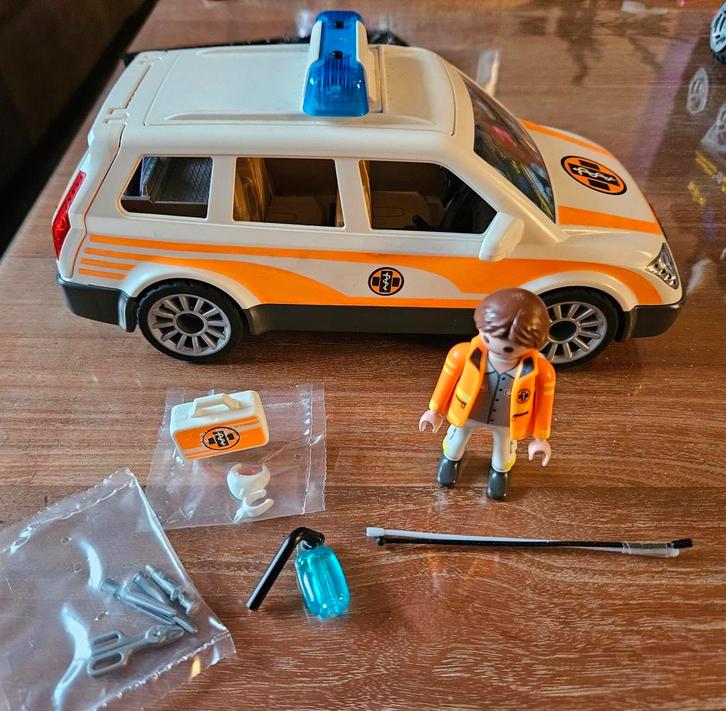 Playmobil city life 70050 en 70051, Kinderen en Baby's, Speelgoed | Playmobil, Gebruikt, Ophalen of Verzenden