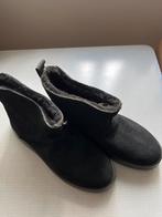 Ugg Enkellaarzen Maat 41 - Zo goed als nieuw!, Kleding | Dames, Schoenen, Ophalen of Verzenden, Zo goed als nieuw, Zwart, Lage of Enkellaarzen