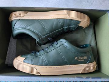 Valentino garavani cityplanet maat 41 zgan lV Gucci Dior 1  beschikbaar voor biedingen