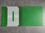 2 Lego bouwplaten grondplaten groen 32x32, Kinderen en Baby's, Speelgoed | Duplo en Lego, Ophalen of Verzenden, Gebruikt