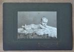 4 OUDE FOTO’S OP KARTON va € 1,00 – 4e ITEM GRATIS, Gebruikt, Foto, Ophalen of Verzenden, Voor 1940