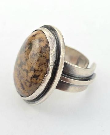 Zilveren Ring met Agaat  beschikbaar voor biedingen