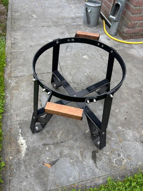 Origineel onderstel voor een Basterd Compact, Tuin en Terras, Barbecue-accessoires, Zo goed als nieuw, Ophalen of Verzenden