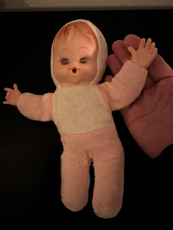 Te koop lichtroze pop vintage, Verzamelen, Poppen, Gebruikt, Pop, Ophalen of Verzenden