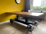 Suar Eettafel met Industrieel Onderstel, Huis en Inrichting, Tafels | Eettafels, Ophalen, 200 cm of meer, 50 tot 100 cm, Zo goed als nieuw