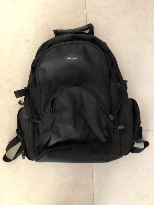 Targus AC0102 laptoptas / rugtas met diverse vakken, Computers en Software, Laptoptassen, Gebruikt, Rugzak, Ophalen of Verzenden