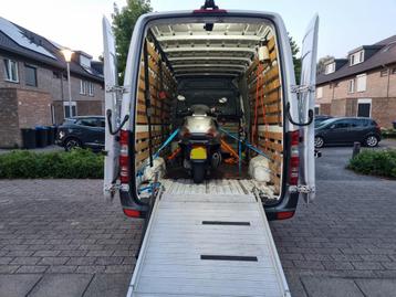 MOTORFIETS MOTOR SCOOTER MOTORSCOOTER TRANSPORT BEZORGEN beschikbaar voor biedingen