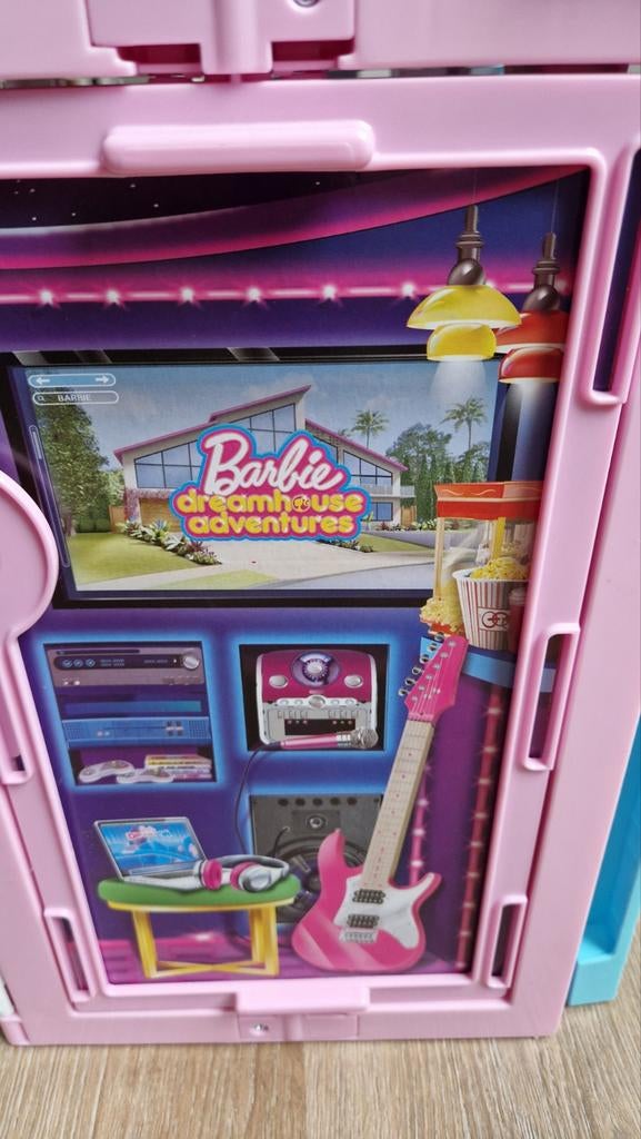 Barbie Poppenhuis - Dreamhouse Adventures, Kinderen en Baby's, Speelgoed | Poppenhuizen, Ophalen, Gebruikt, Poppenhuis