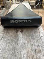 Honda supercub 50 Zadel orgineel, Fietsen en Brommers, Ophalen of Verzenden, Zo goed als nieuw, Overige modellen
