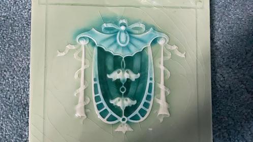 PRACHTIG ART NOUVEAU ANTIEKE WANDTEGEL CA 1900, Antiek en Kunst, Antiek | Keramiek en Aardewerk, Ophalen of Verzenden