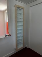 Bertby vitrinekast IKEA, Huis en Inrichting, Ophalen, Met plank(en), Gebruikt, 100 tot 150 cm
