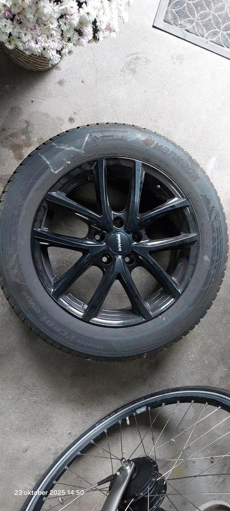 4 Winterbanden met velg Monaco, 215/60R17 96H, profiel 6mm., Auto-onderdelen, Banden en Velgen, Banden en Velgen, Winterbanden