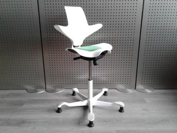 1x HAG Capisco Puls 8010 (Medium) (Wit/Groen), Nieuw! beschikbaar voor biedingen