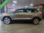Skoda Karoq 1.0 TSI Clever Edition Keyless Carplay Dealer on, Auto's, Gebruikt, 1261 kg, 116 pk, Karoq