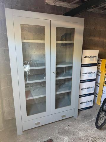 Vitrinekast grijs farrow & ball kleur