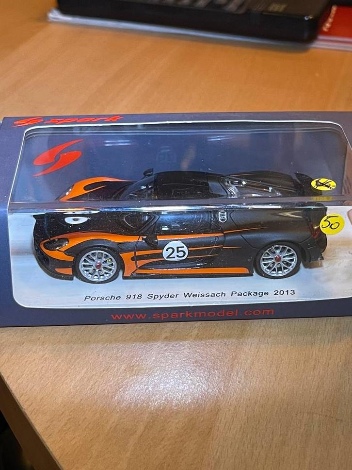 1:43 SPARK PORSCHE 918 SPYDER ‘WEISSACH PACKAGE’ …NÚ 40,- !!, Hobby en Vrije tijd, Modelauto's | 1:43, Zo goed als nieuw, Auto