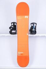 140 cm kinder snowboard BURTON CUSTOM SMALLS FLYING V, Gebruikt, Board, Verzenden