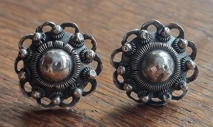 set antieke zilveren Zeeuwse knoopjes oorbellen, Sieraden, Tassen en Uiterlijk, Antieke sieraden, Oorbellen, Zilver, Verzenden