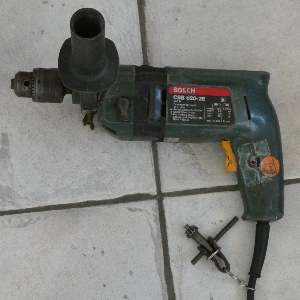 Boormachine Bosch, Variabele snelheid, Ophalen, Boormachine, Gebruikt