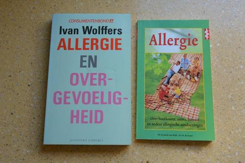 2x boek allergie: Allergie en overgevoeligheid + Allergie, Boeken, Gezondheid, Dieet en Voeding, Gelezen, Ziekte en Allergie, Ophalen of Verzenden