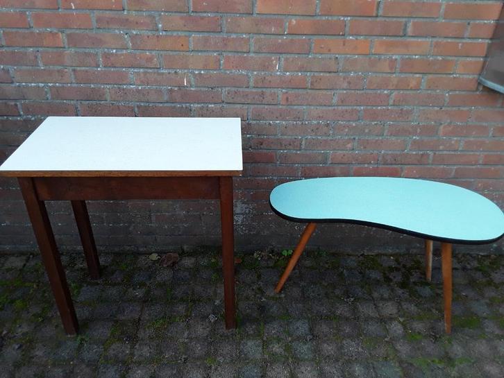 formica tafeltjes. formica salontafeltje. formica naaitafel, Verzamelen, Retro, Huis en Inrichting, Ophalen