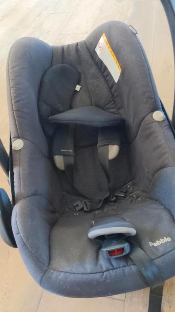 Maxi cosi pebble met base, familyfix, zwart  beschikbaar voor biedingen