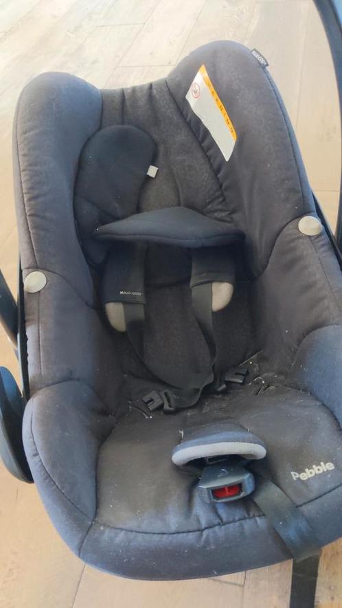 Maxi cosi pebble met base, familyfix, zwart, Kinderen en Baby's, Autostoeltjes, Gebruikt, Maxi-Cosi, 0 t/m 18 kg, Isofix, Ophalen