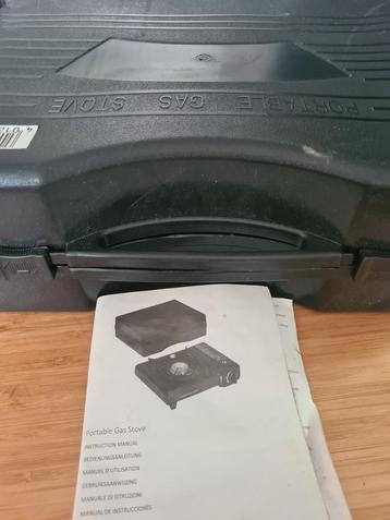 Kampeer gasstel met koffer en 1 extra gasflesje beschikbaar voor biedingen
