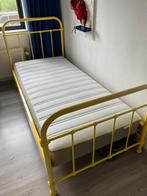Metalen Bed - geel 90x200 - Eenpersoonsbed, Ophalen, Gebruikt, 90 cm, 200 cm