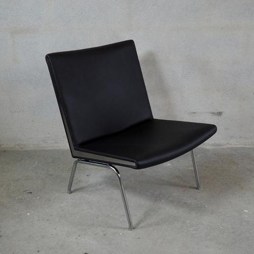 Hans J. Wegner - Airport’ Lounge Chair, Deens, 1958, Huis en Inrichting, Fauteuils, Zo goed als nieuw, Leer, Metaal, 50 tot 75 cm