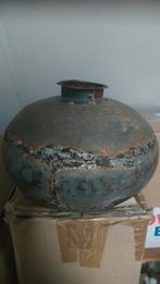 Oude metalen pot/kruik - Stoer & Industrieel, Huis en Inrichting, Overige materialen, Overige kleuren, Ophalen of Verzenden, Zo goed als nieuw