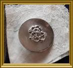 Oude gesp (?) met monogram letter S, Antiek en Kunst, Curiosa en Brocante, Ophalen of Verzenden