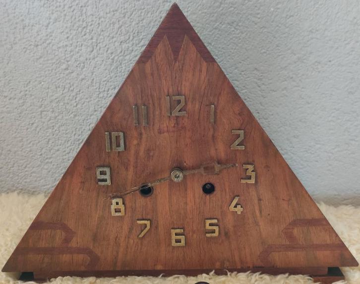 Antieke Amsterdamse school Art Deco klok piramideklok, Antiek en Kunst, Antiek | Klokken, Ophalen