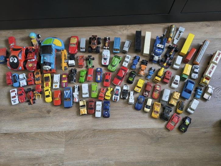 80 speelgoed autotjes, Kinderen en Baby's, Speelgoed | Speelgoedvoertuigen, Gebruikt, Ophalen of Verzenden