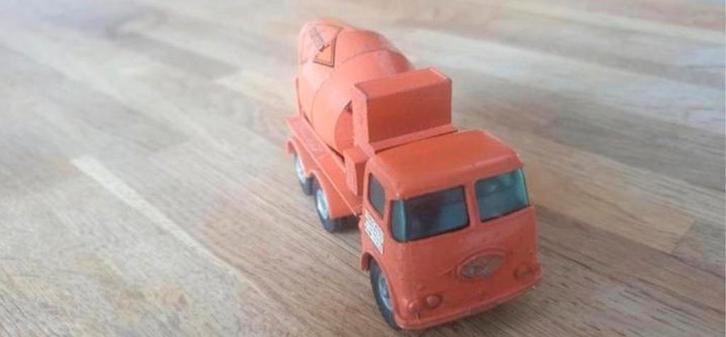 Erf Ready-Mix Concrete Truck Nr.13 van Matchbox, Hobby en Vrije tijd, Modelauto's | 1:43, Gebruikt, Bus of Vrachtwagen, Matchbox