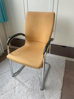 Gele zachte stoel van ahrend, Huis en Inrichting, Stoelen, Ophalen, Zo goed als nieuw, Overige kleuren, Eén